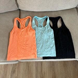 Set of Three Seamless Shapewear Tops